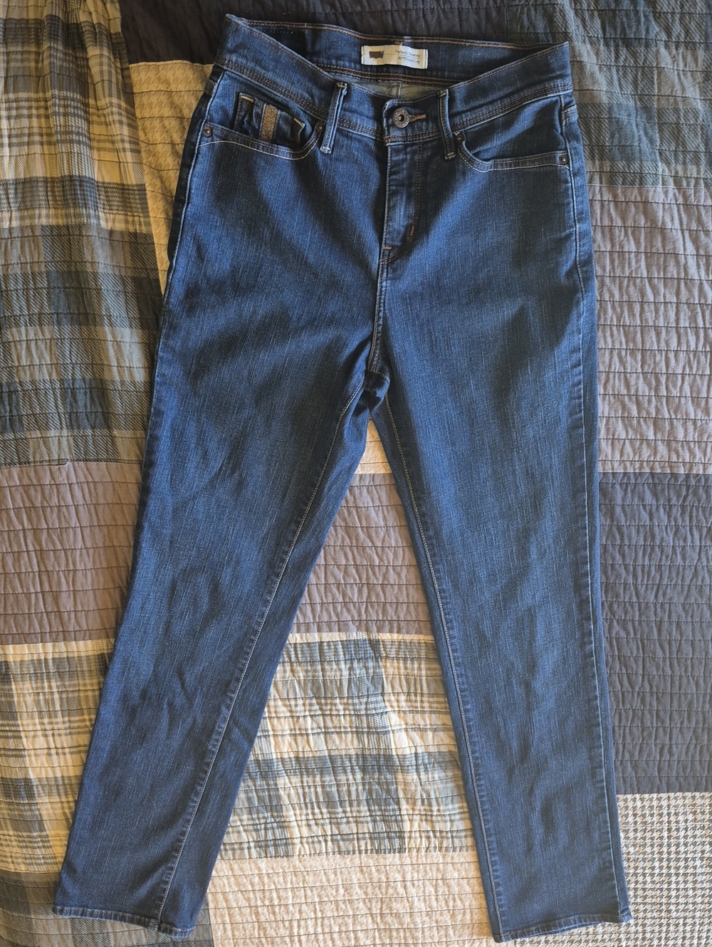 Levis Pefwctly Slimming 512 Straight Leg Women’s Dark Blue Stretch Jeans